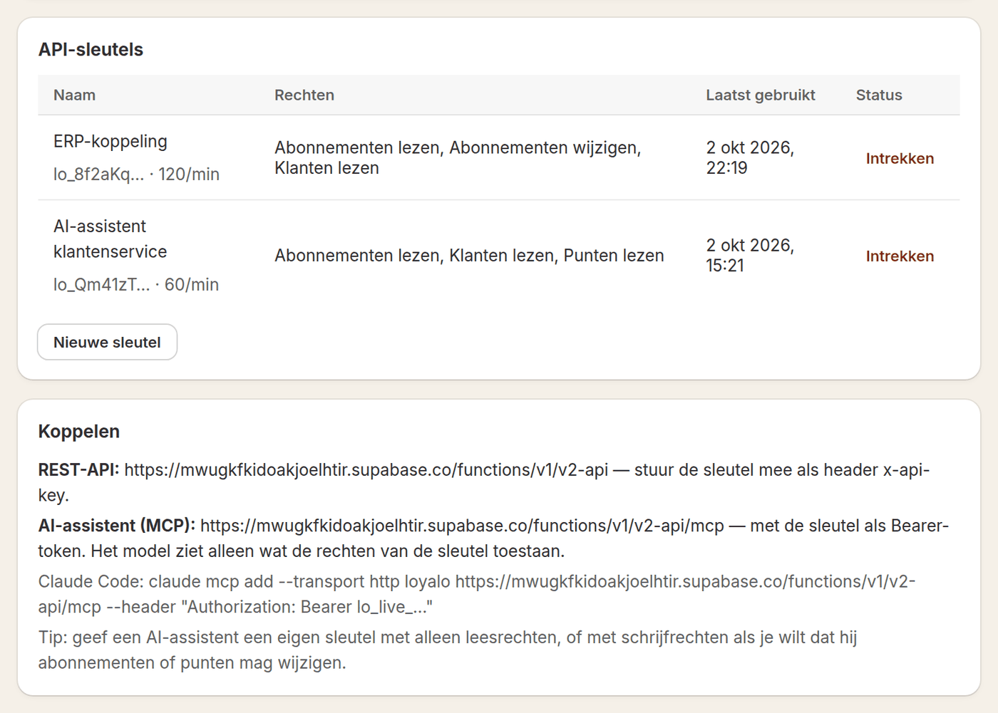 API-sleutels in Loyalo met per sleutel de rechten, de limiet en het laatste gebruik, en het adres van de REST-API en de MCP-server