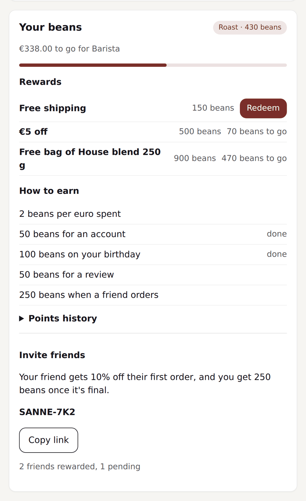 Customer portal with the point balance, the tier, the rewards, the ways to earn and a link to invite friends
