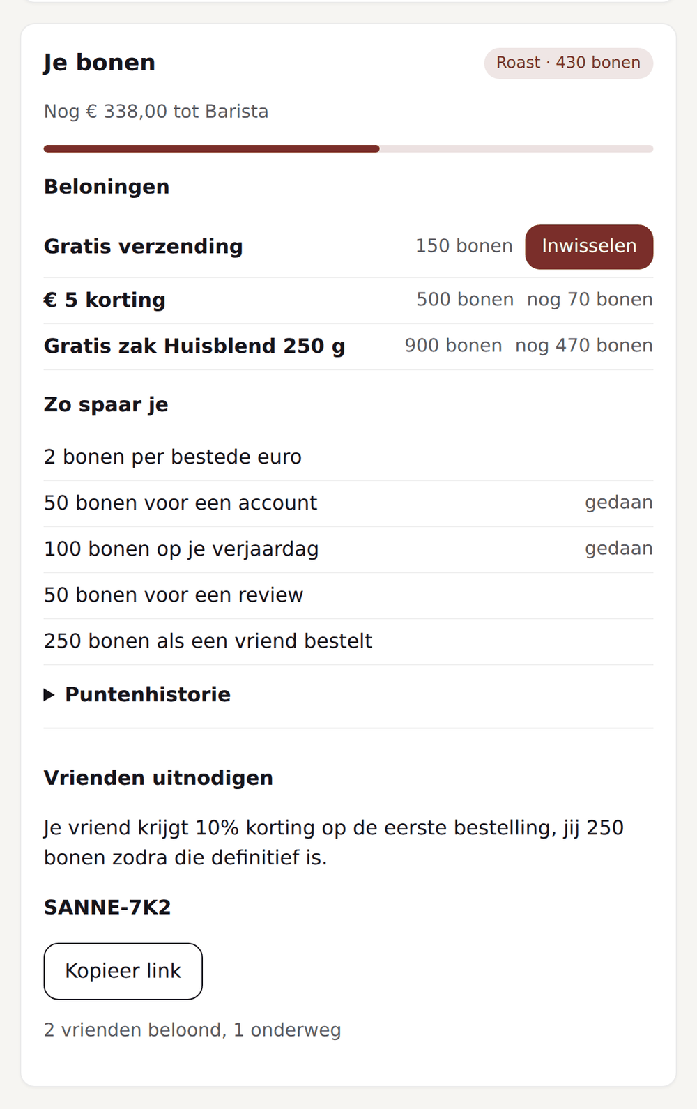 Klantportaal met het puntensaldo, de tier, de beloningen, de manieren om te sparen en een link om vrienden uit te nodigen